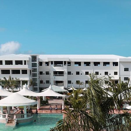 El Pescador Resort Hotel Bolinao Bagian luar foto
